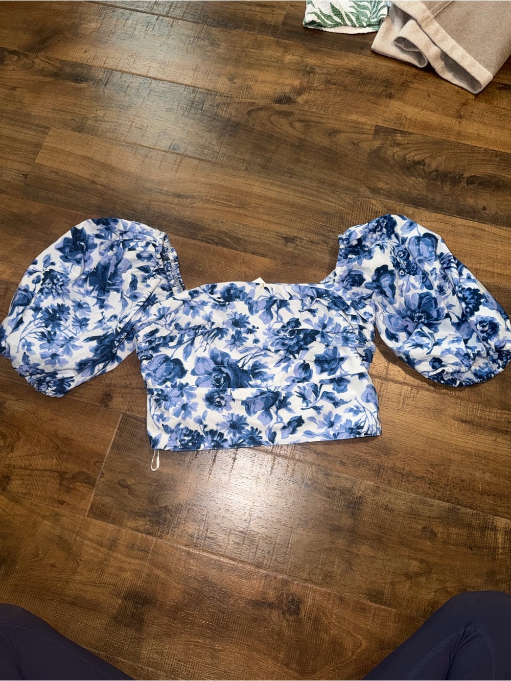 Abercrombie & Fitch Crop Top